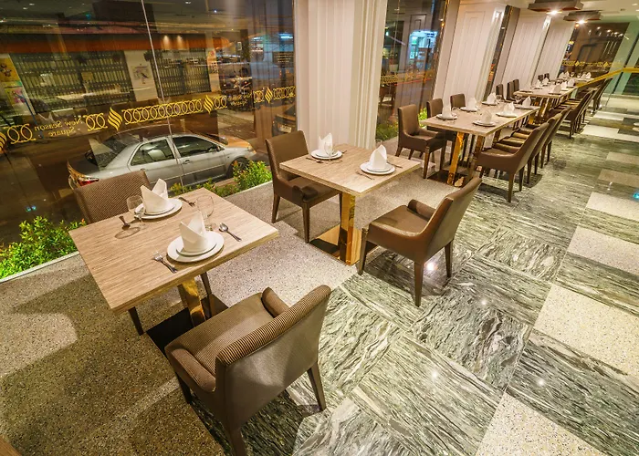 New Season Square Hotel Hat Yai